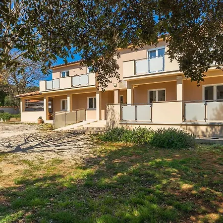 Beautiful Veronika I In Pula *