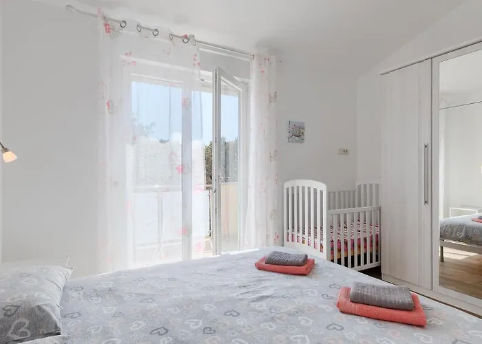 Beautiful Veronika I In Pula *