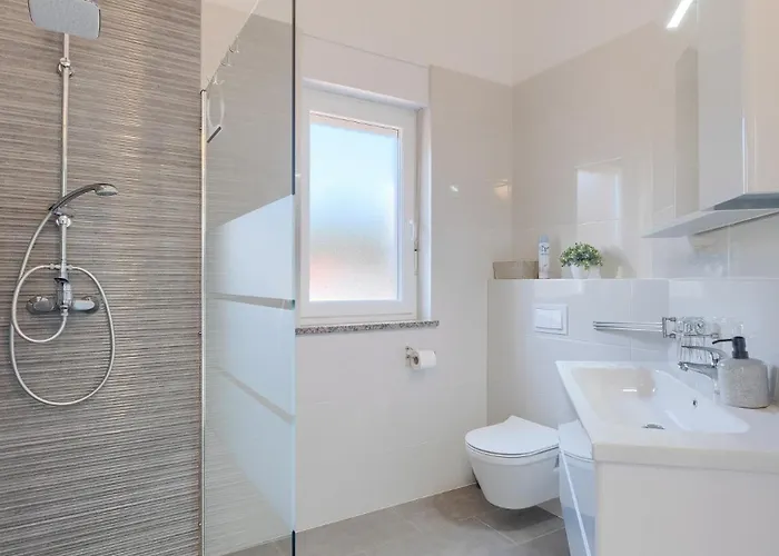 Beautiful Veronika I In Pula * 빈쿠란