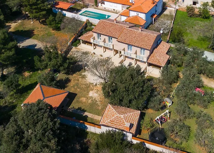 Beautiful Veronika I In Pula * 빈쿠란