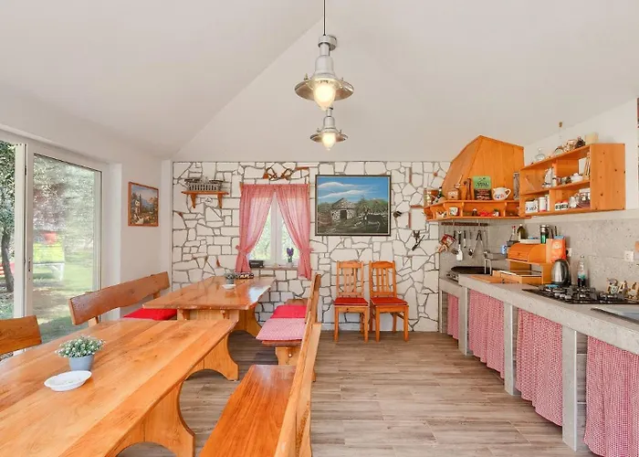 Beautiful Veronika I In Pula * 빈쿠란